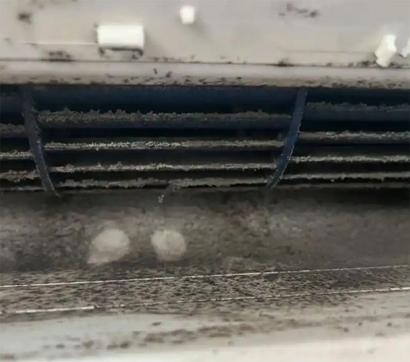 矿区空调吹的风有股烧焦味是怎么回事