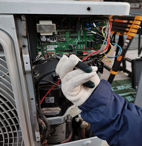  矿区维修空调不制热